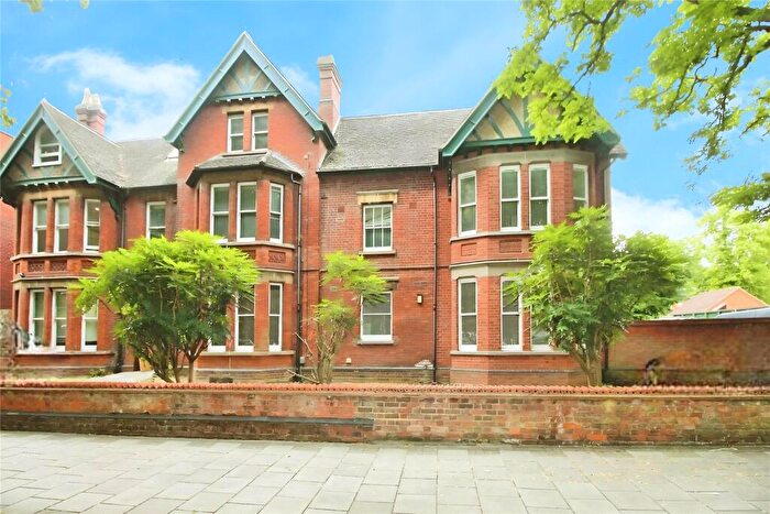 1 Bedroom Flat To Rent In De Parys Avenue, Bedford, Bedfordshire, MK40