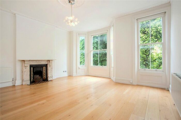 1 Bedroom Flat To Rent In Leamington Road Villas, London, W11