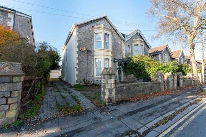 3 Bedroom Flat For Sale In Ashcombe Road, Substantial Property - Development Potential!, BS23