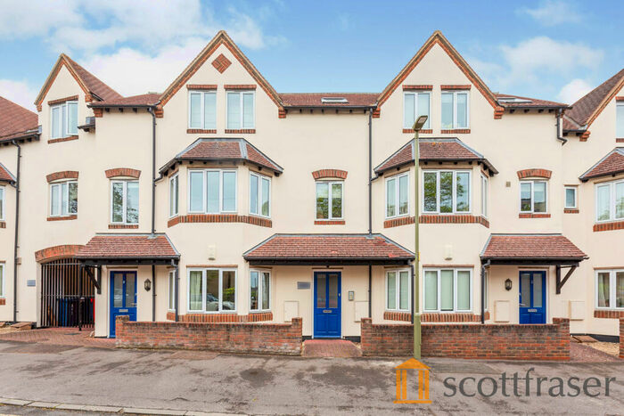 1 Bedroom Apartment To Rent In Saxon Court, Headington, OX3