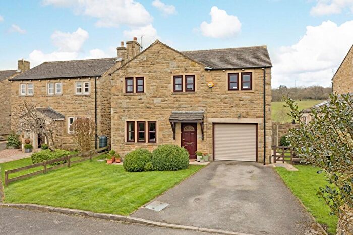 4 Bedroom Detached House For Sale In Croft House Fold, Addingham, Ilkley, LS29
