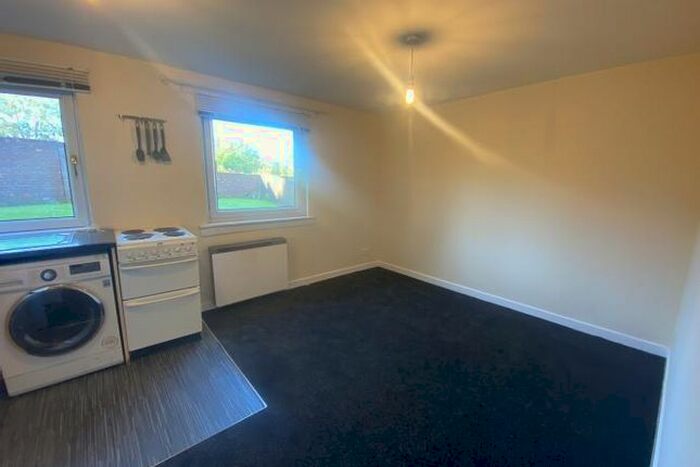 1 Bedroom Flat To Rent In Robertson Close, Kirkmuirhill, ML11