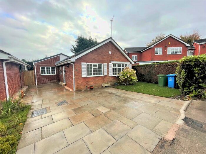 3 Bedroom Detached Bungalow To Rent In Buttermere Drive, Hale Barns, Altrincham WA15