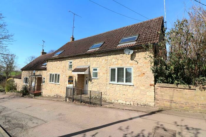 4 Bedroom Cottage To Rent In Manor Lane, Wymington, NN10
