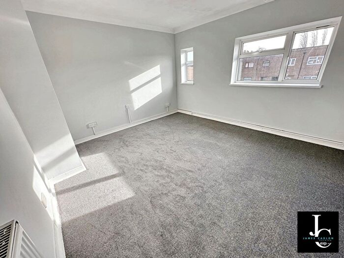 3 Bedroom Terraced House For Sale In James Way, Donnington, Telford, TF2