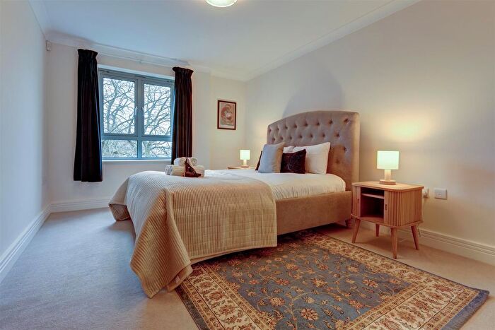 2 Bedroom Property To Rent In Walton Well Road, Oxford, OX2