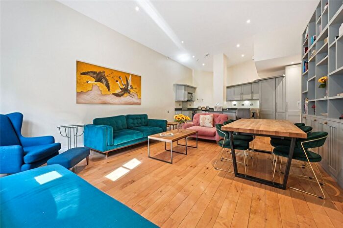 3 Bedroom Flat For Sale In Shillibeer Place, London, W1H