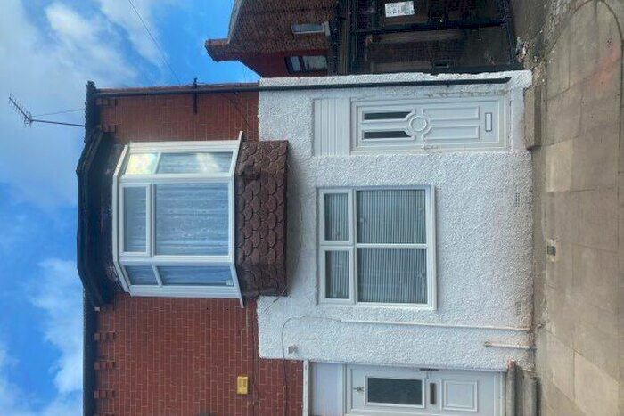1 Bedroom Flat To Rent In Stamford Street, Middlesbrough, TS1