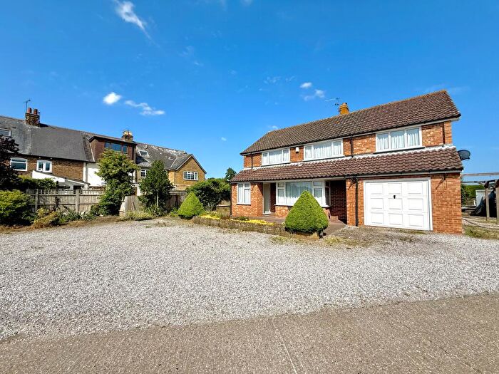 5 Bedroom House To Rent In Wierton Road, Boughton Monchelsea, Maidstone, ME17