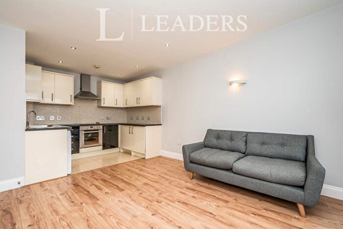 1 Bedroom Flat To Rent In Queensway, Southampton, SO14