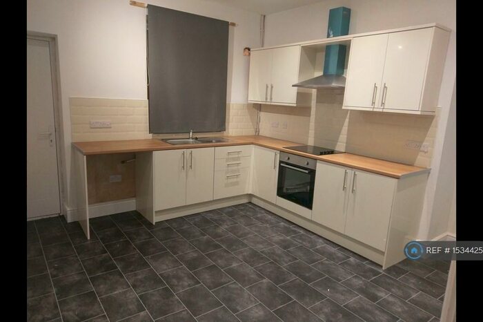 2 Bedroom Terraced House To Rent In Hart Street, Burnley, BB11