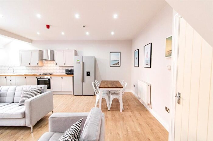 6 Bedroom Terraced House To Rent In Avondale Road, Liverpool, L15