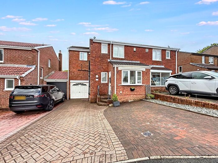 4 Bedroom Semi-Detached House For Sale In Dilston Close, Peterlee, SR8