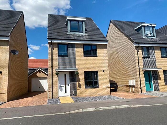 3 Bedroom Detached House To Rent In Cashmere Drive, Andover, Andover, SP11