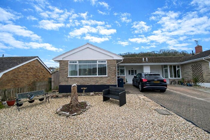 2 Bedroom Bungalow For Sale In Maple Road, Brixham, Torbay, TQ5