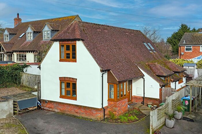 3 Bedroom Detached House To Rent In Chearsely, Buckinghamshire, HP18