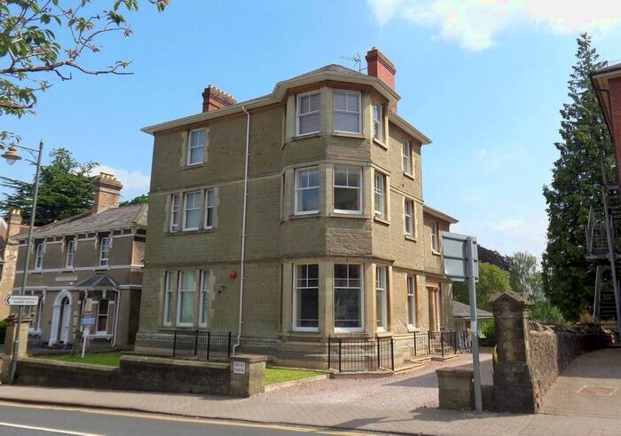 1 Bedroom Flat To Rent In Apartment, Church Street, Great Malvern, WR14