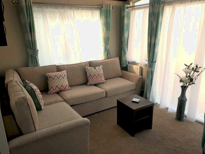 2 Bedroom Mobile/park Home For Sale In Bovisand Ln, Bovisand, Plymouth, PL9