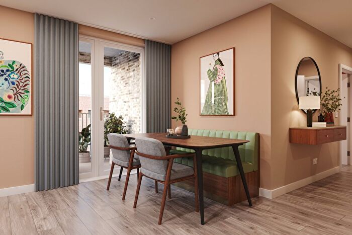 2 Bedroom Flat For Sale In Albany Road, London, SE17