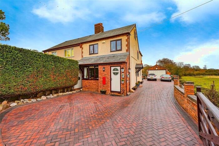 3 Bedroom Semi-Detached House For Sale In Hayfield Hill, Rugeley, Staffordshire, WS15