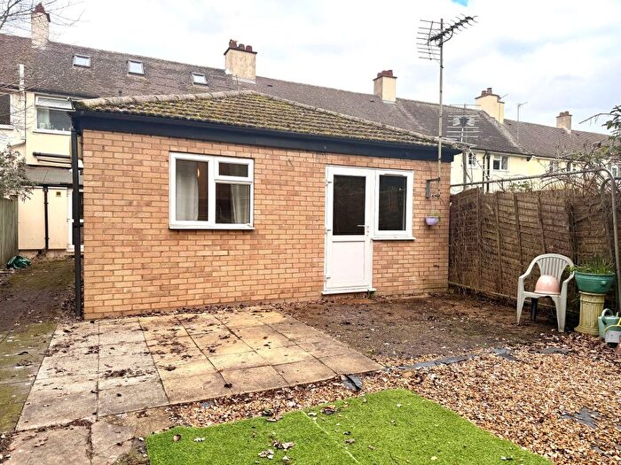 2 Bedroom Bungalow To Rent In Stanley Road, Cambridge, CB5