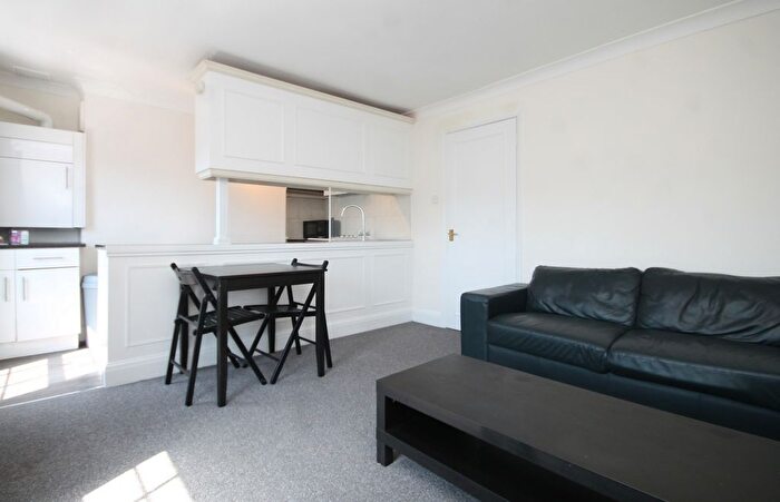 2 Bedroom Flat To Rent In Royal College Street, Camden Town, NW1