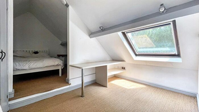2 Bedroom Cottage To Rent In Holdenby Road, East Haddon, NN6