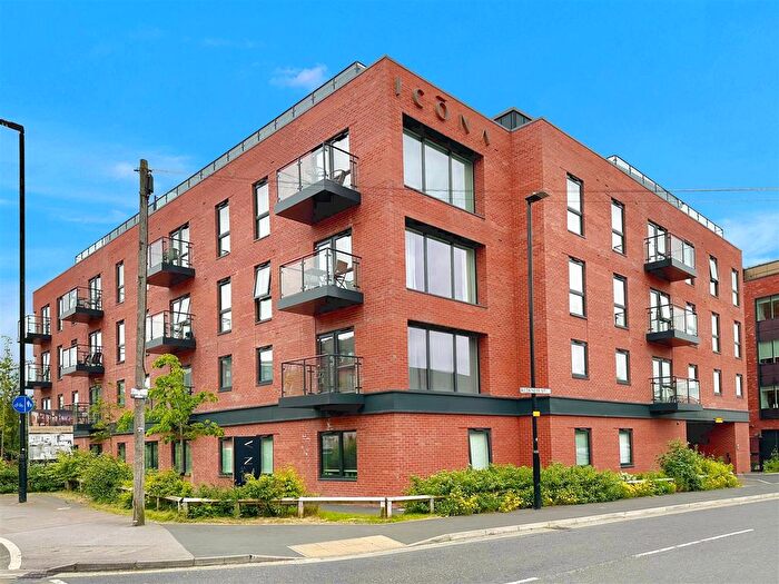 2 Bedroom Flat To Rent In Redeness Street, York, YO31