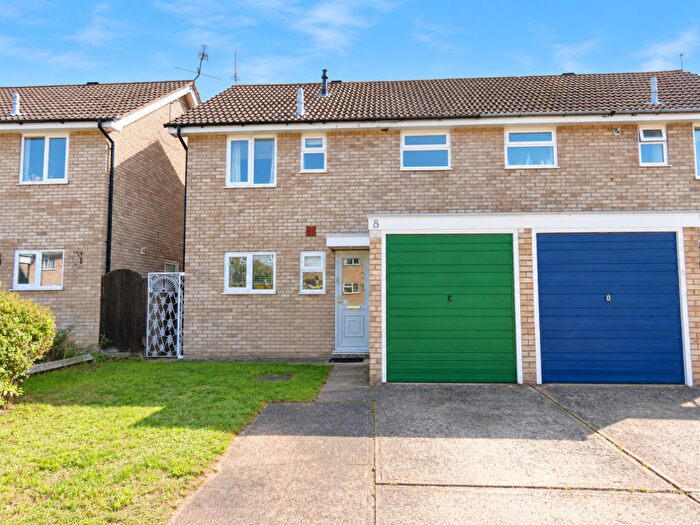 3 Bedroom Semi Detached House To Rent In Wren Close, Mildenhall, IP28
