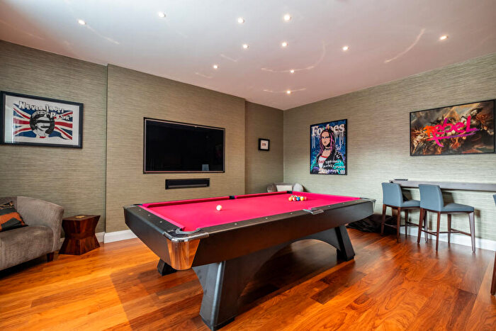 6 Bedroom Detached House For Sale In Regent Avenue, Lytham, FY8