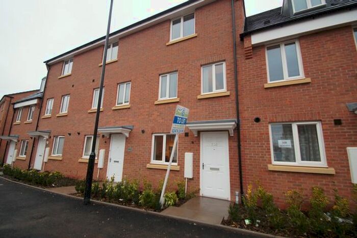 4 Bedroom Semi-Detached House To Rent In Signals Drive, Coventry, CV3