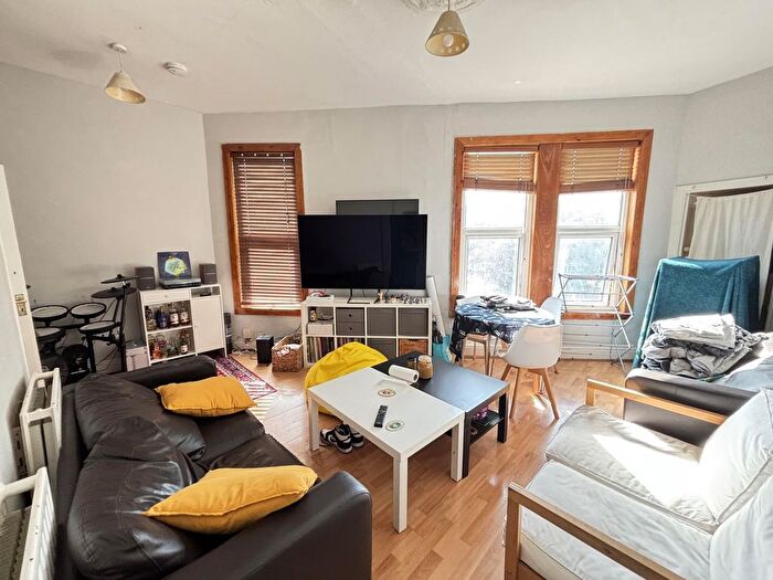 3 Bedroom Semi Detached House To Rent In A Hyde Park Road, Leeds, LS6