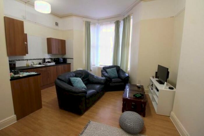 1 Bedroom Flat To Rent In Richmond Road - Cardiff, CF24
