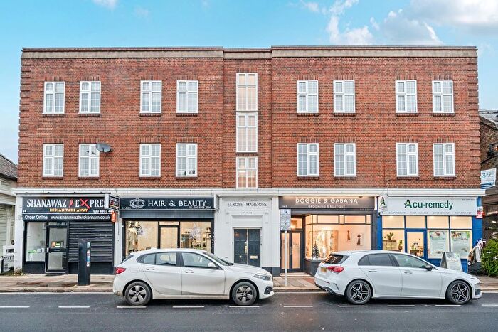 4 Bedroom Flat To Rent In Staines Road, Twickenham, TW2