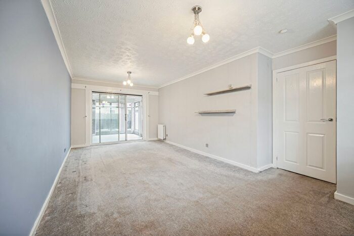 2 Bedroom Terraced House For Sale In Beauly Court, Grangemouth, FK3