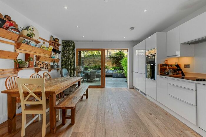 3 Bedroom Terraced House To Rent In Pavers Way, Victoria Park, London, E3