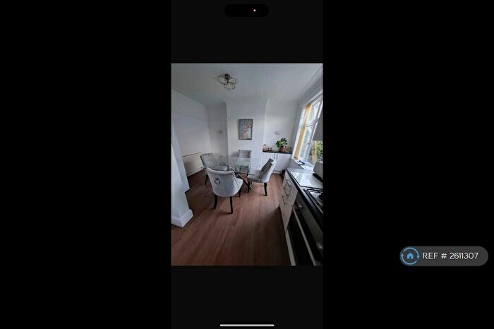 3 Bedroom Semi-Detached House To Rent In Rosemary Avenue, Colwyn Bay, LL29