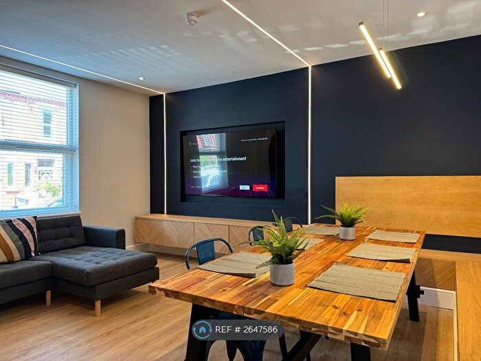 7 Bedroom End Of Terrace House To Rent In Gresford Avenue, Liverpool, L17