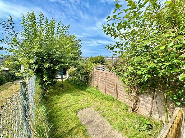 2 Bedroom Terraced House For Sale In Old London Road, Hastings, TN35