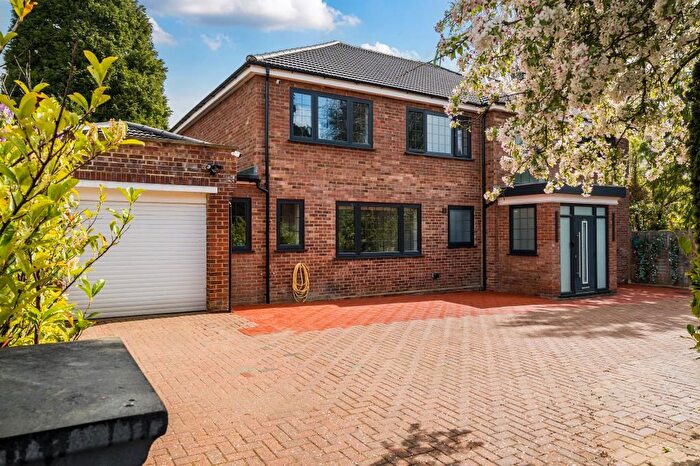 6 Bedroom Detached House For Sale In Woking, Woking, GU21