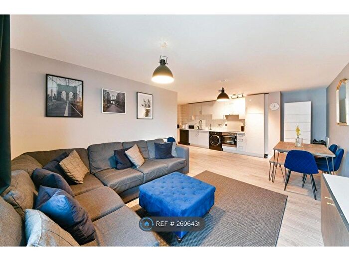 2 Bedroom Flat To Rent In Heron Place, London, E16