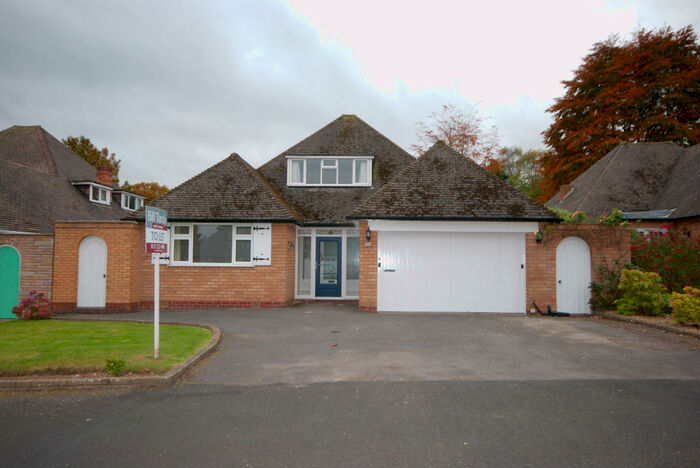 3 Bedroom Bungalow To Rent In Hawkesford Close, Sutton Coldfield., B74