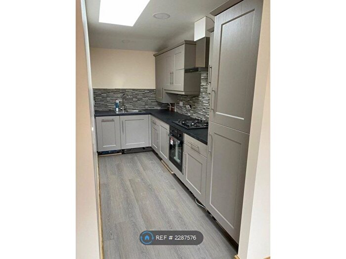 1 Bedroom Flat To Rent In Montpelier Road, Nottingham, NG7