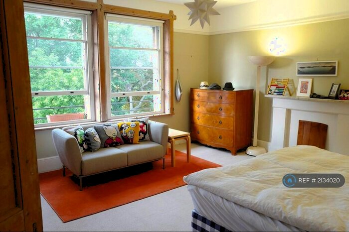 2 Bedroom Flat To Rent In Carleton Road, London, N7