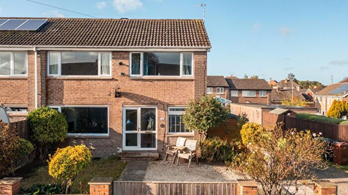 3 Bedroom Terraced House For Sale In Holly Road, Boston Spa, Wetherby, LS23