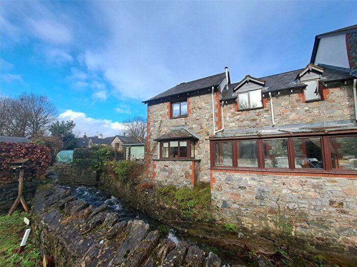 2 Bedroom End Terrace House For Sale In Kingcome Court, Fore Street, Buckfastleigh, Devon, TQ11