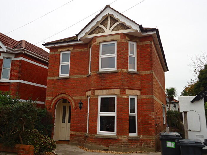 5 Bedroom Detached House To Rent In Osborne Road, Winton, Bournemouth, BH9