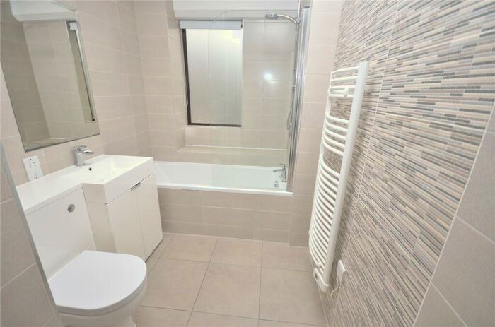 1 Bedroom Apartment For Sale In Walton Street, Aylesbury, HP21