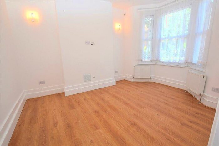 4 Bedroom Terraced House To Rent In Clarence Road, Manor Park, E12