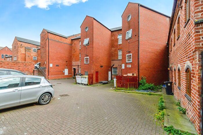 1 Bedroom Flat For Sale In Little Station Street, Walsall, WS2